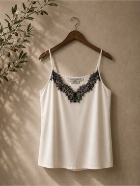 SIMONS | White Camisole with Black Lace Trim | Medium